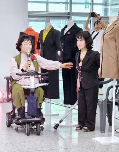 ▲ 장애여성 불편 개선 맞춤의상 패션쇼 